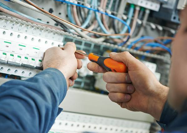 Hiring a Electrician